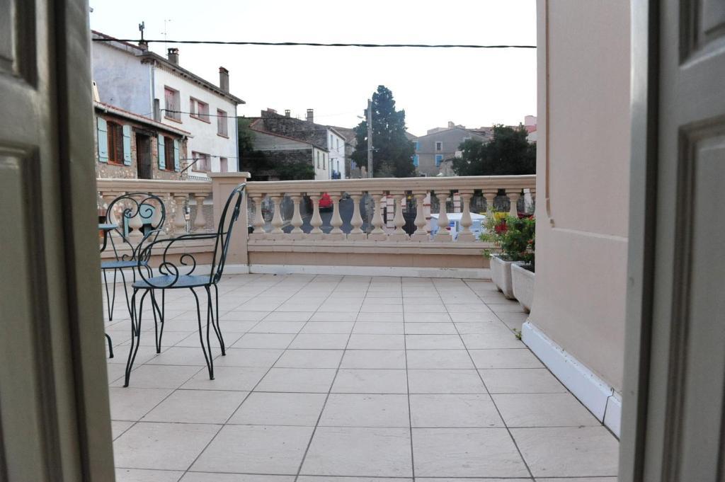 Logis Auberge Restaurant Du Vigneron Cucugnan Quarto foto